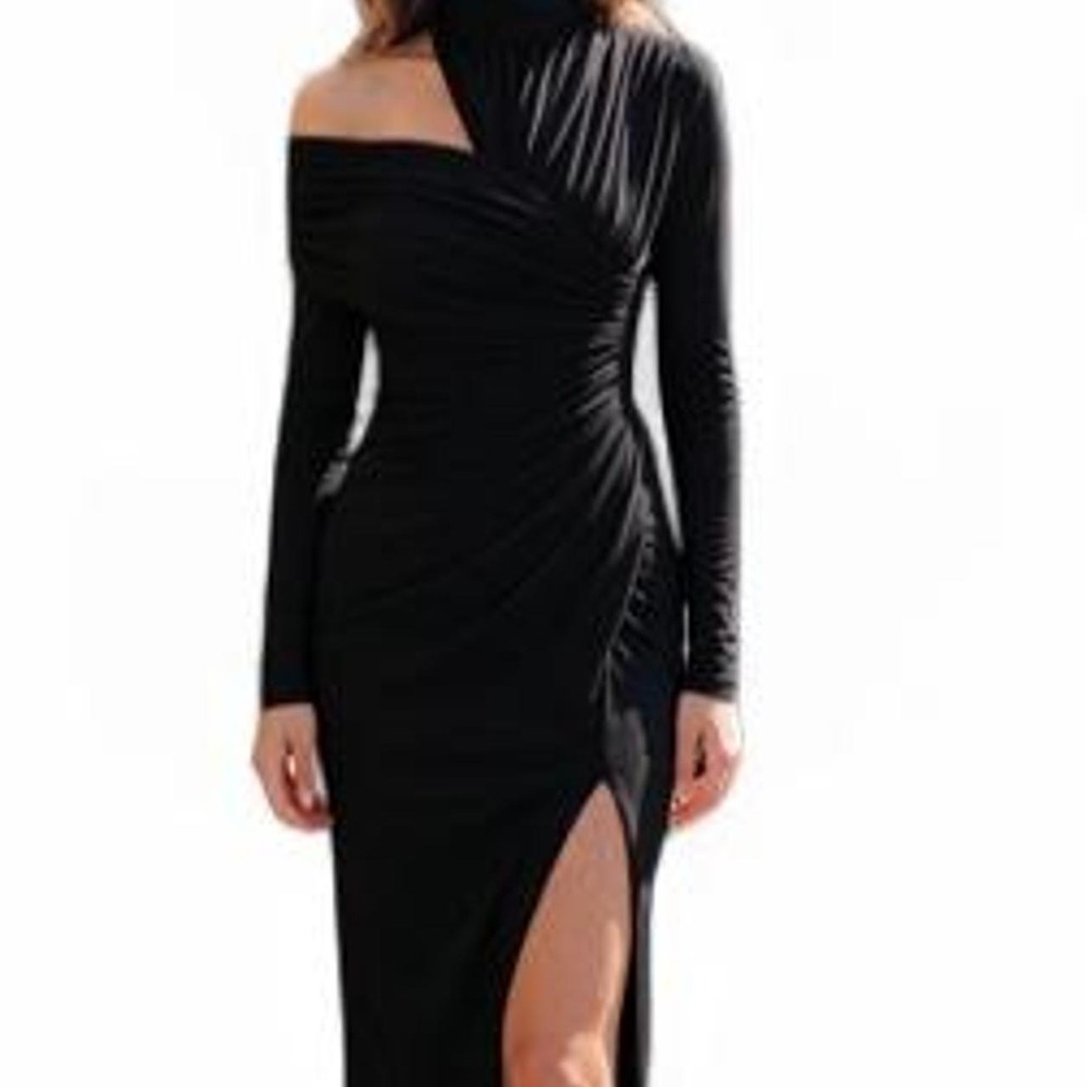 UOOZEE Asymmetric Pleated Solid  High Neck Midi Dress